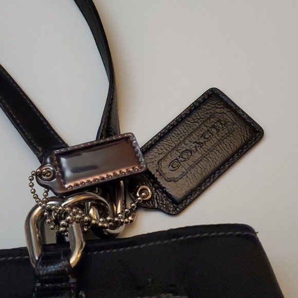 Coach Bag - Picture 3 of 7